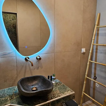 Ocean Deluxe Apartament *